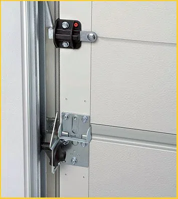 Dedham Locksmith Store Dedham, MA 617-826-6195 - garage-door-locks